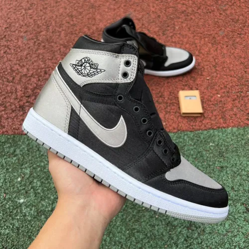 Air Jordan 1 Retro High OG Satin Shadow