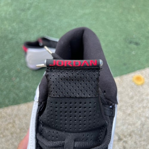 Air Jordan 14 Retro Black Toe (2024)