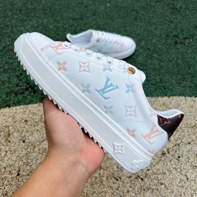 LOUIS VUITTON Time Out