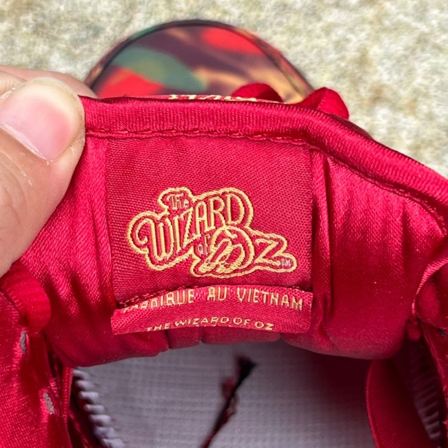 The Wizard of Oz x Dunk Low SB Poppy Field