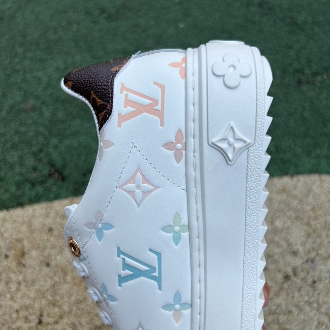 LOUIS VUITTON Time Out