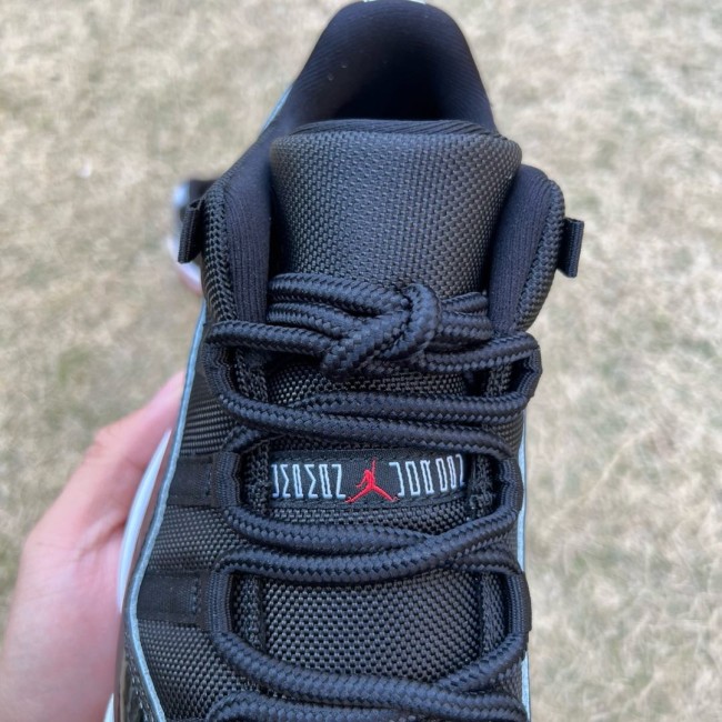 Air Jordan 11 Low Bred