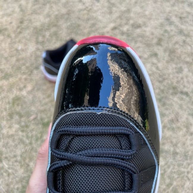 Air Jordan 11 Low Bred