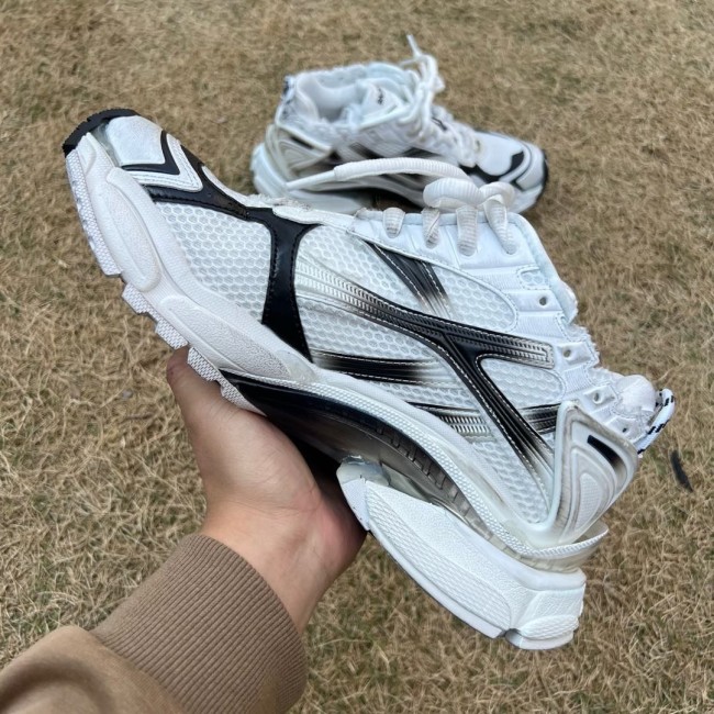 Balenciaga Runner