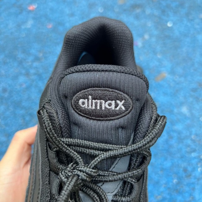 Nike Air Max 95 Essential Triple Black
