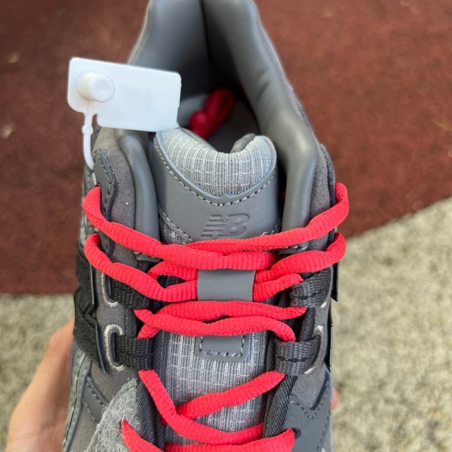 New Balance 1906U Grey Red