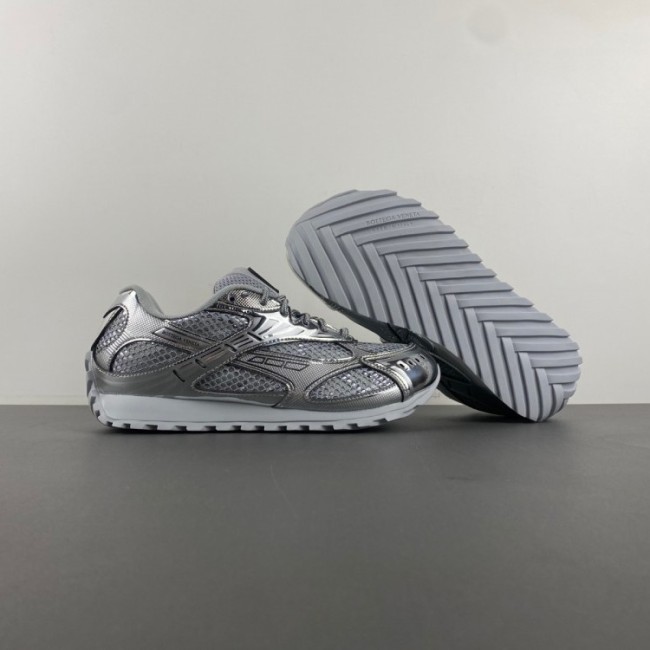 Bottega Veneta Orbit Silver