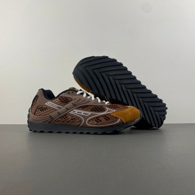 Bottega Veneta Orbit Star Anise Pinecone