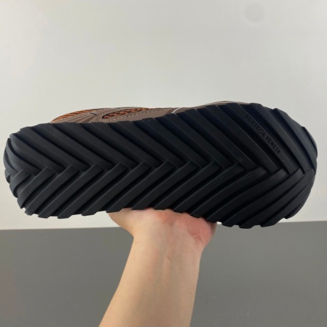 Bottega Veneta Orbit Star Anise Pinecone