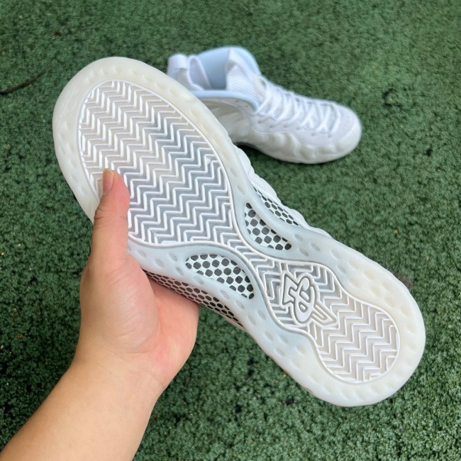 Nike Air Foamposite One Triple White