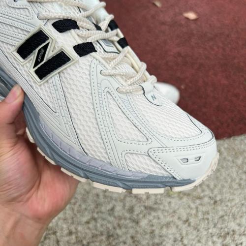 New Balance 1906R Cordura Tan Black