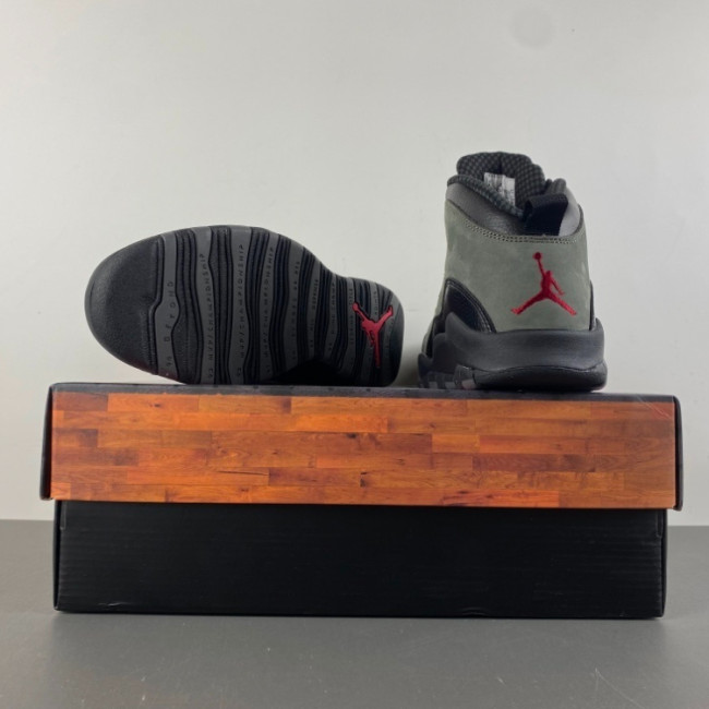 Air Jordan 10 Retro Shadow (2025)