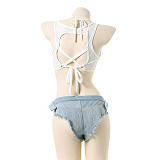 ミニ丈感がクールさとセクシーさを際立たせる2点セット