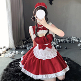 クリスマスカラーを纏めたサンタメイドコスプレ