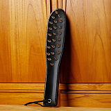 SM上級者向けのスタッズスパンキングパドル