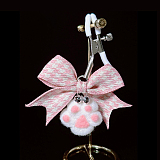 ふわふわで可愛い肉球のチェック柄リボンニップルクリップ