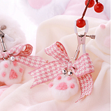 ふわふわで可愛い肉球のチェック柄リボンニップルクリップ