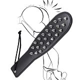 SM上級者向けのスタッズスパンキングパドル