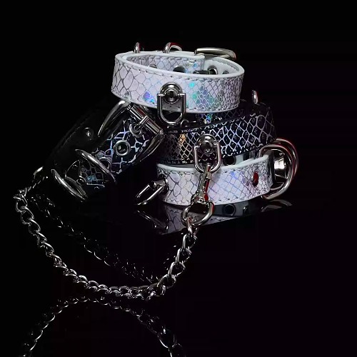 妖しくかわいいヘビ柄SM拘束手枷 水色/ピンク/白/黒