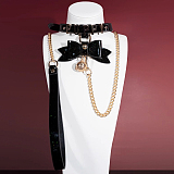 高級感溢れた光沢感のあるリボンと光る鈴が付いたSM拘束首輪 リード付き