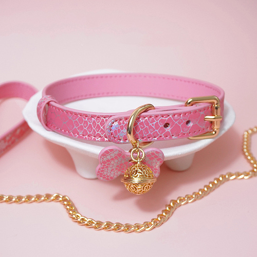 揺れるチャームと鈴が主を誘う本格SM調教首輪 リード付き 黒/ピンク