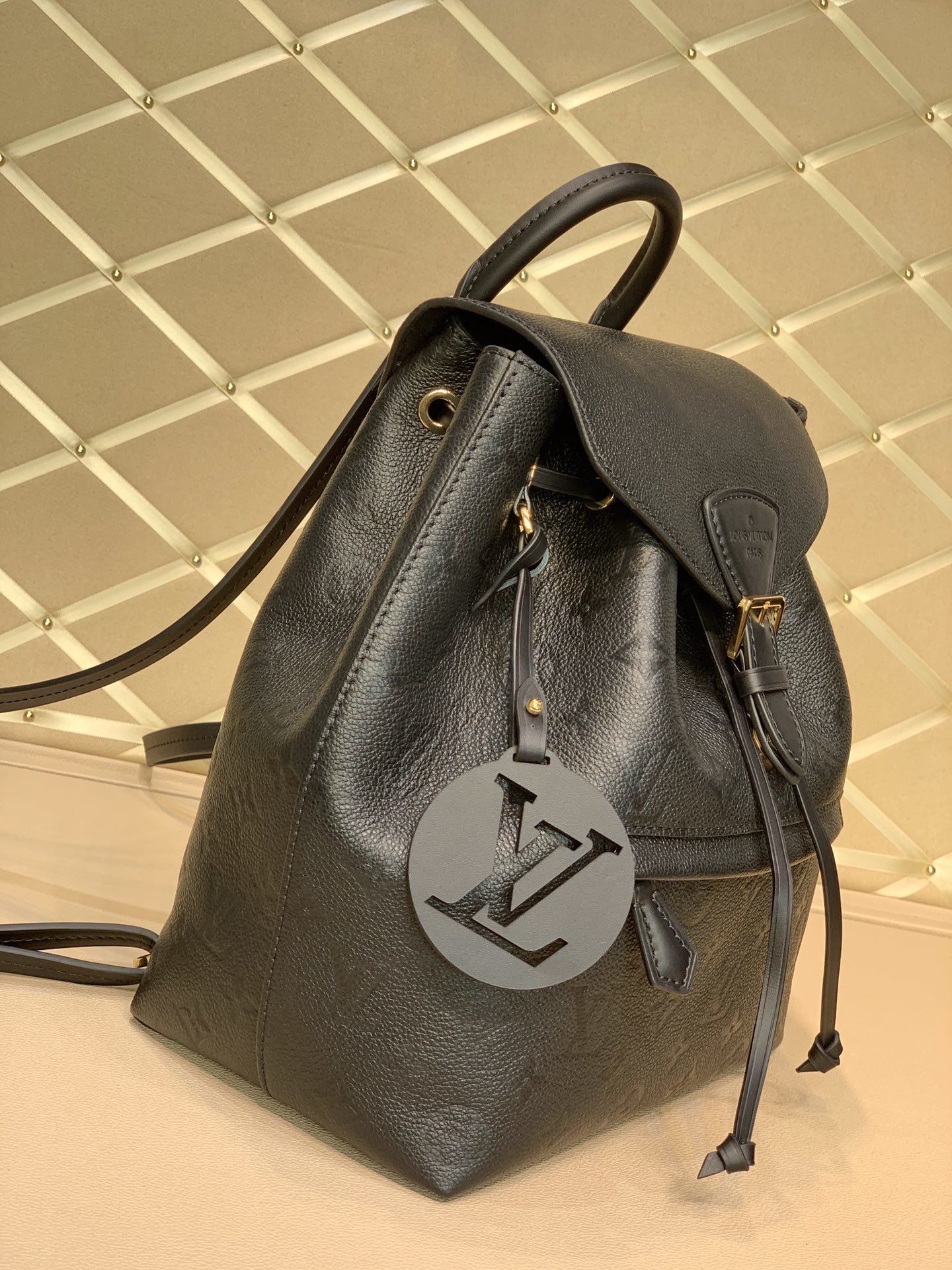 lv m45205