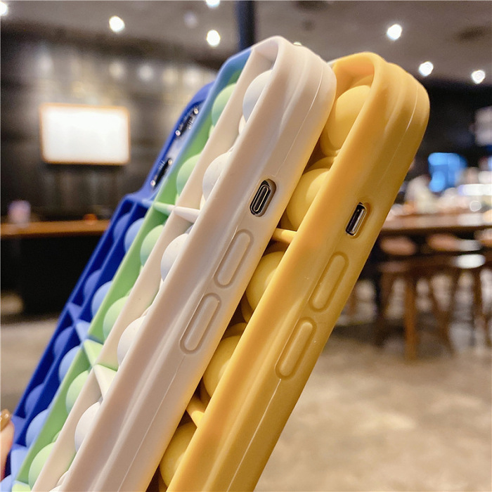 【超解壓的手機殼！】iPhone新款豆豆棋硅膠糖果色手機殼！【買一送一 全港免運！】