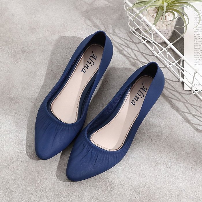 Closed Toe Wedge Heel Low Cut Sandals