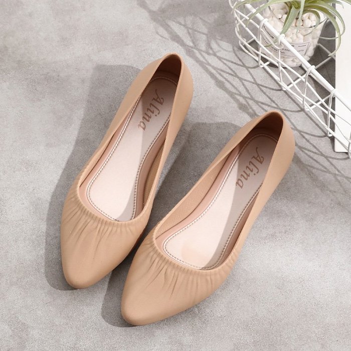 Closed Toe Wedge Heel Low Cut Sandals