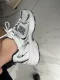男女兼用~軽量設計のカジュアルシューズ。👟3cm厚底デザイン、さりげない足長効果。