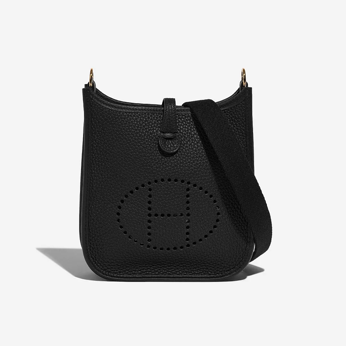 🔥限定30個！売り切れ次第終わり！HERMES🔥「STORY」雑誌掲載💓高垣麗子さんの愛用しているエルメスの大人気新作“ÉVELYNE”バッグを入手