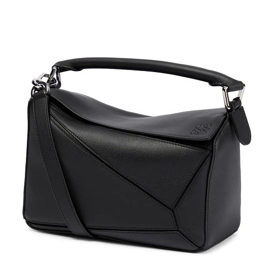 【LOEWE】Small Puzzle Bag in Classic Calfskin