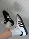 💥9月発売！日本では在庫切れ！ 米国から発送されます。Adidas Originals Samba OG 🔥フットボールにルーツのあるモデルが復刻！【男女兼用】限定100足!