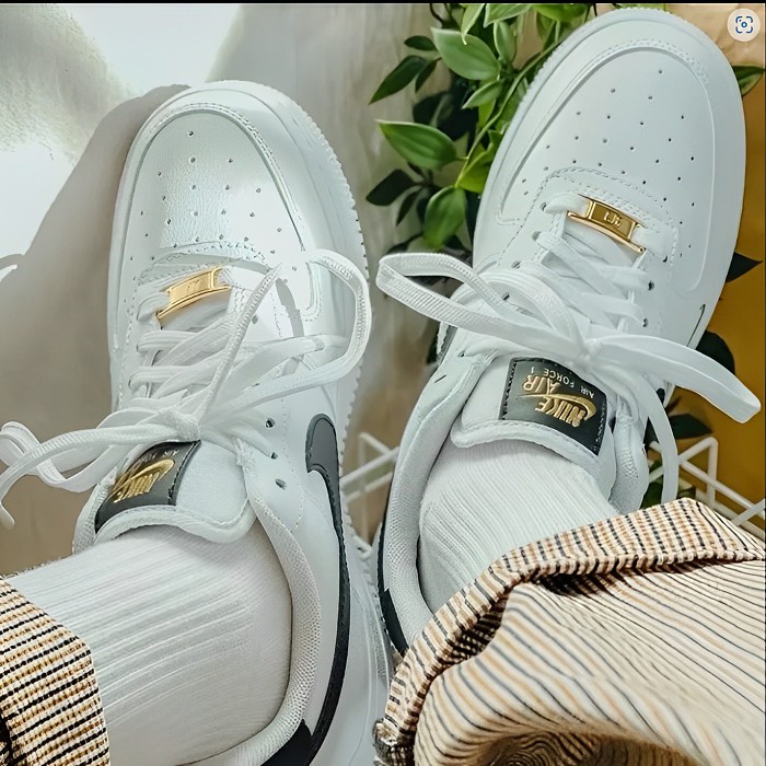【人気限定商品】Nike Air Force 1 Low 40th 40周年記念 ホワイト&ブラック フック メンズシューズ