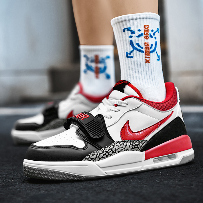 【人気限定商品】AIR JORDAN LEGACY 312 LOW スポーツシューズ