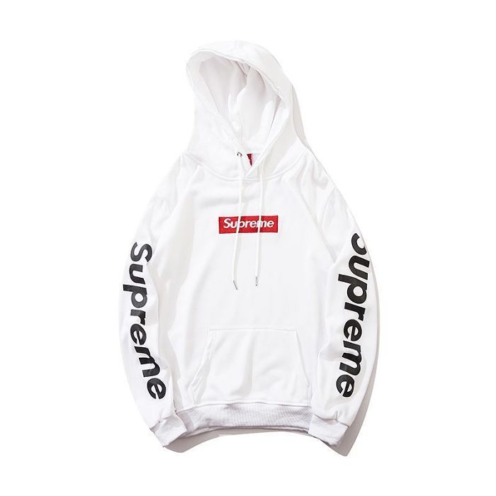 【Supreme】パーカー
