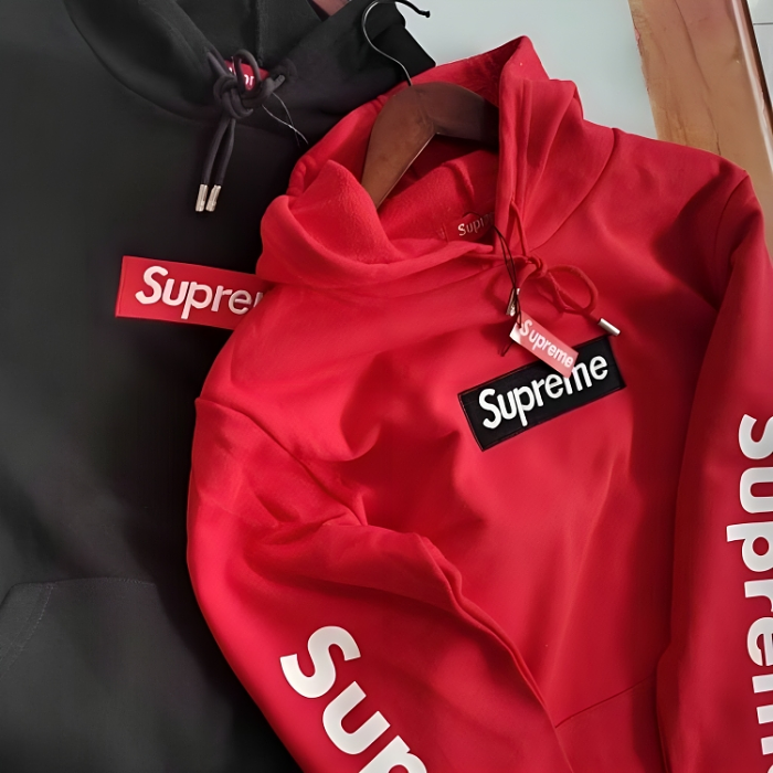 【Supreme】パーカー
