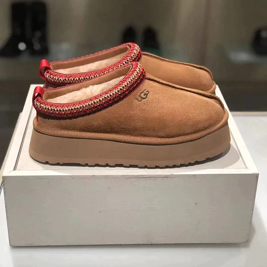 雑誌掲載！冬のマストアイテム！【UGG】渡辺直美さん着用♪TAZZ タズ 厚底 スリッポン