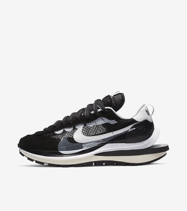 【SACAI X NIKE】🔥新色発売！★激レア確定！世界が欲しがるプレミアムな一足♪【男女兼用】 Vaporwaffle によるコラボスニーカー