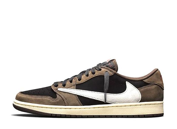 TRAVIS SCOTT X AIR JORDAN 1