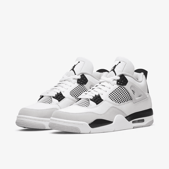 【Nike】💓3/17発売★超人気♪入手困難★Nike SB X Air Jordan 4 SP◆ 雑誌、ＴＶ、映画に登場アイテム♪💓50足限定