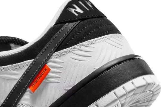 TIGHTBOOTH × Nike SB Dunk Low  White/Black