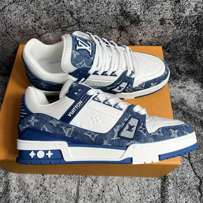 LV Trainer latest trend! Preferred Store (Specialty Store) Guaranteed Authenticity [Special Price: HK$698 for a pair]