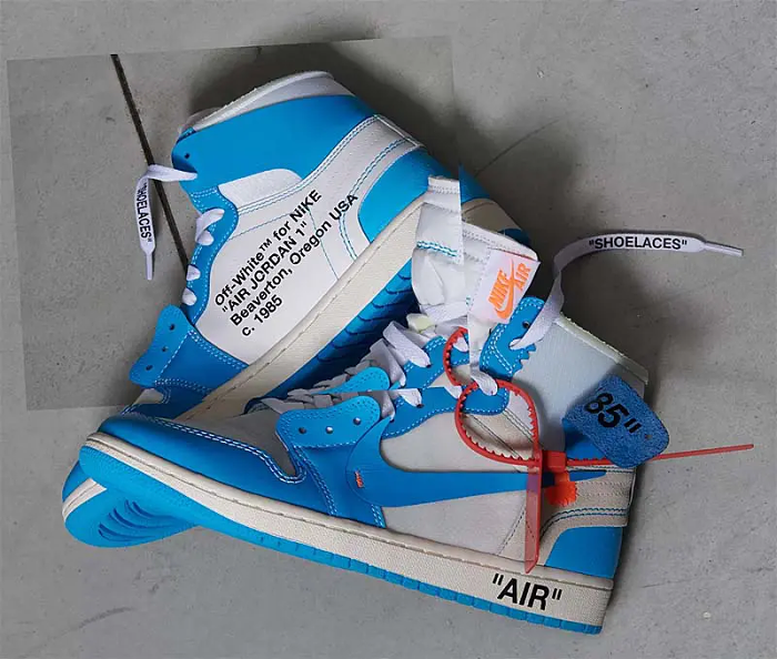 【入手困難】OFF-WHITE X AIR JORDAN 1 RETRO HIGH OG  UNC OWジョイントノースカロライナブルー