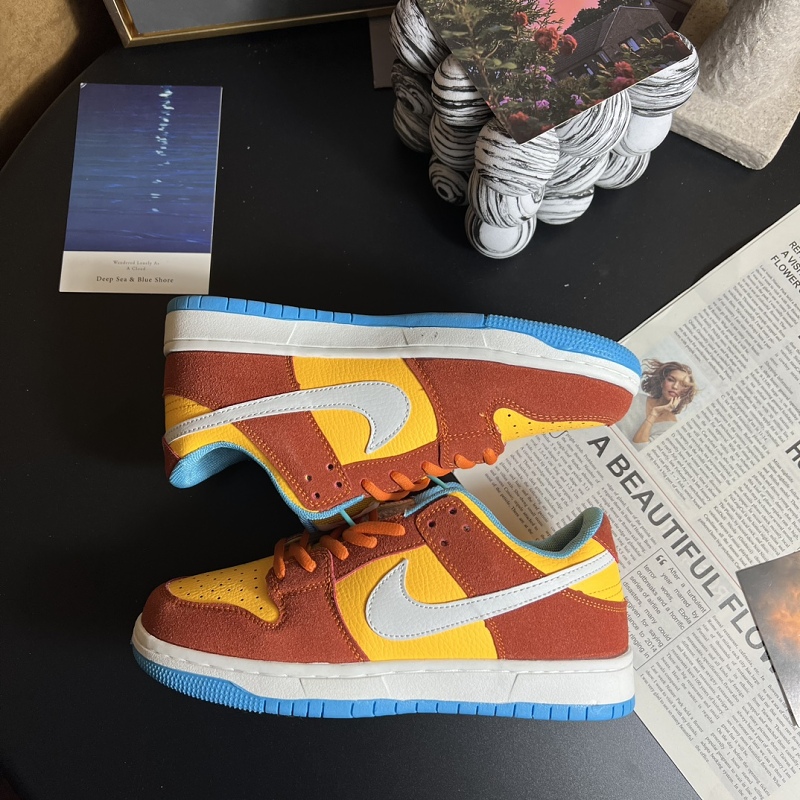 NIKE SB DUNK LOW PRO BART SIMPSON