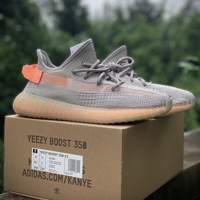 【Adidas | Yeezy Boost 350】2024年度超大折扣壓軸登場，再一次！体验腳踏雲端的感覺！