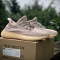 YEEZY 350 粉滿天星
