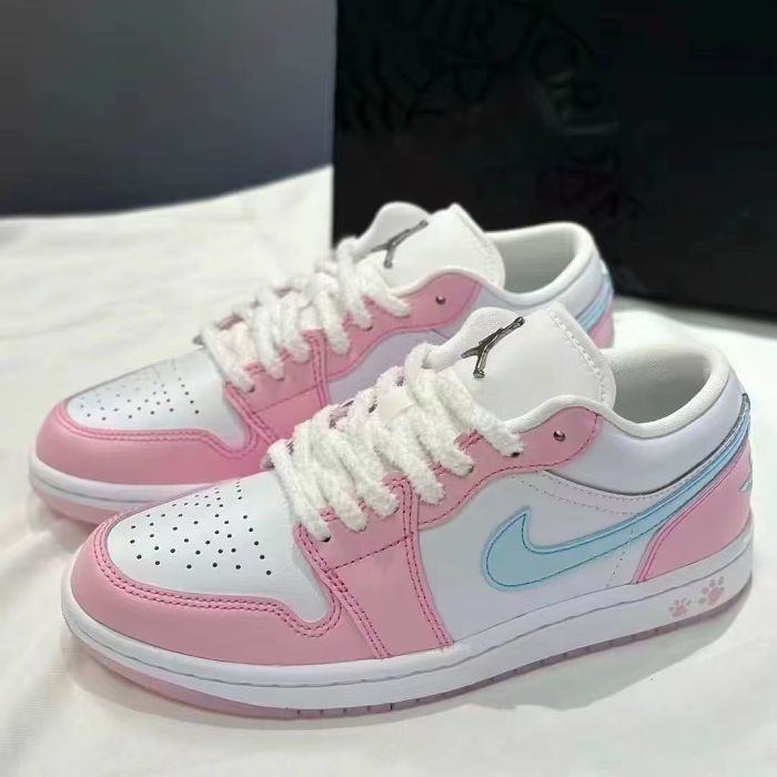 Nike Air Jordan 1 Low SE  “Pink Paw Print”