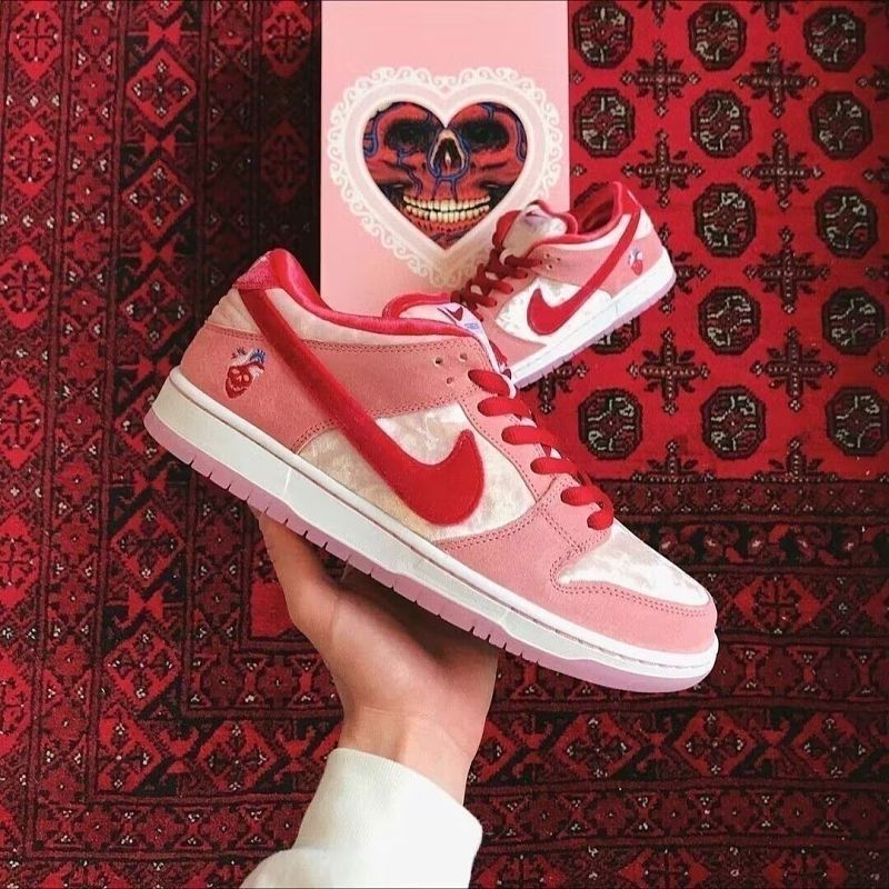 Strange Love x Nike SB Dunk Low