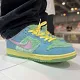 【VERDY X NIKE】 SB DUNK LOW PRO BLUE GAZE AND ENAMEL GREEN